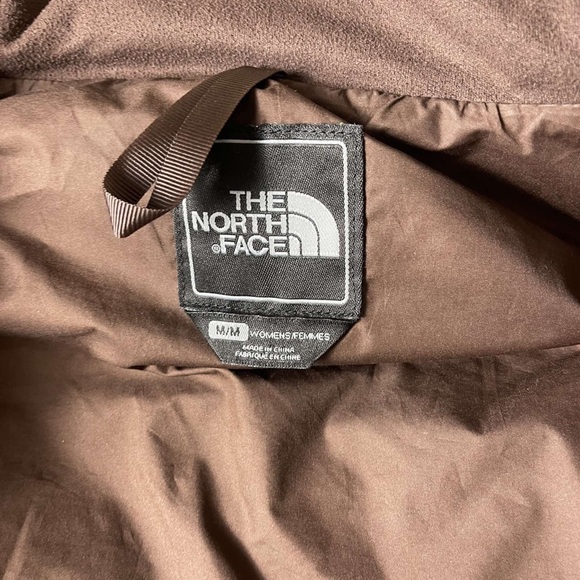 The North Face Brown Puffer Jacket - Picture 3 of 13